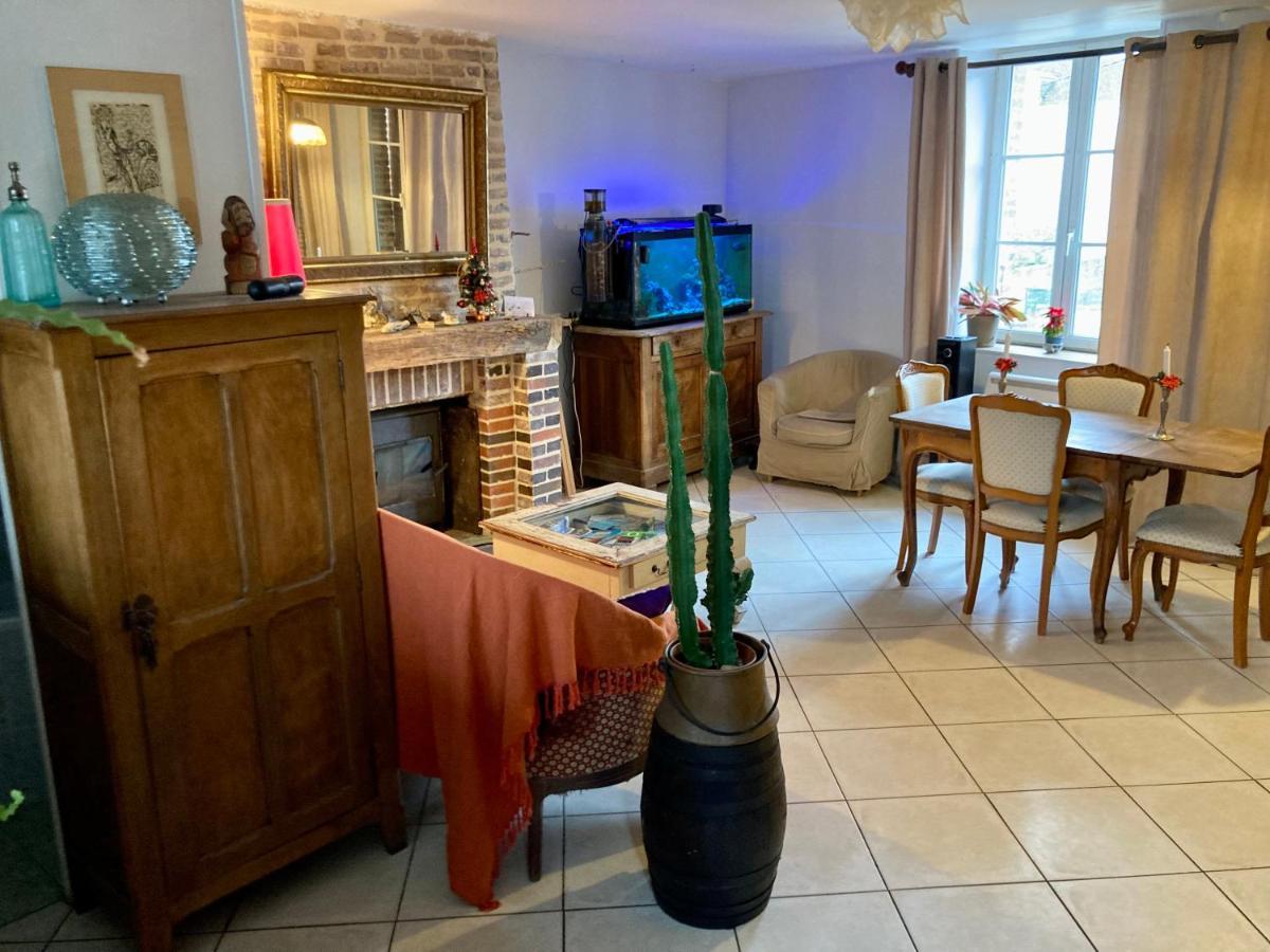 L Annonce N Est Pas D Actualite Ne Pas Prendre De Reservation Villa Saint-Fargeau  Buitenkant foto