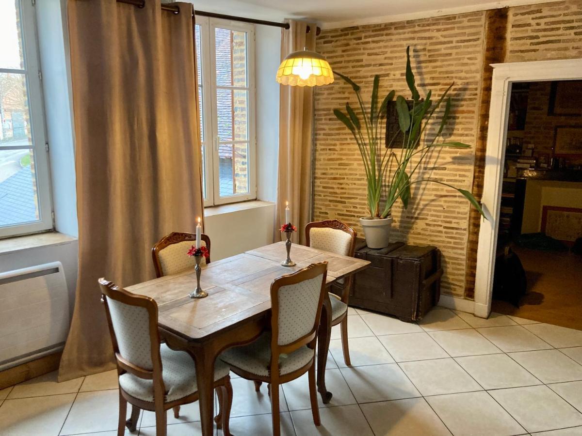 L Annonce N Est Pas D Actualite Ne Pas Prendre De Reservation Villa Saint-Fargeau  Buitenkant foto