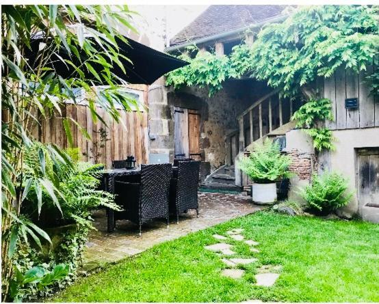 L Annonce N Est Pas D Actualite Ne Pas Prendre De Reservation Villa Saint-Fargeau  Buitenkant foto